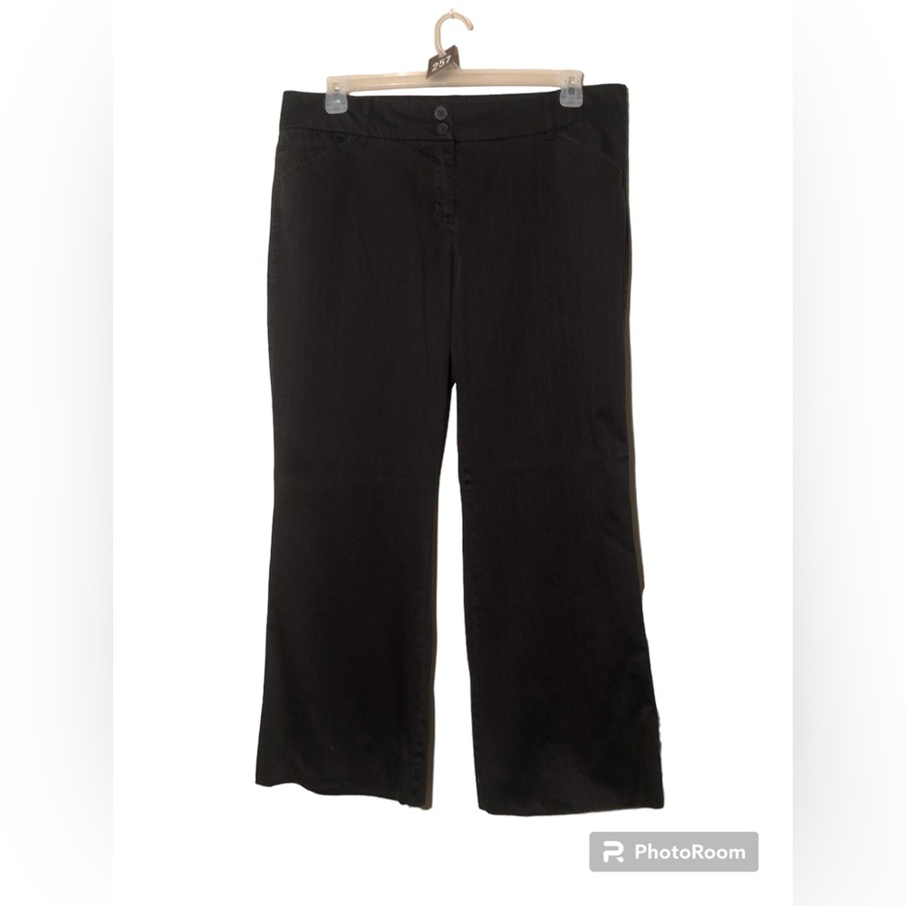 NEW YORK & COMPANY Black Pinstripe Wide Leg Trousers Sz 16 (Average)